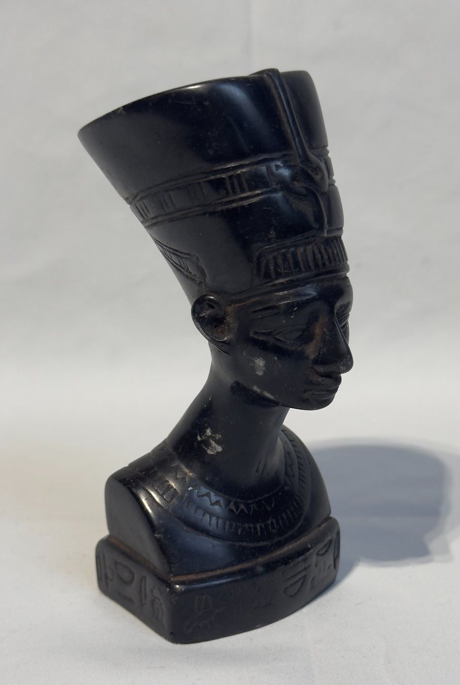 Skulpturen & Statuen: Buste de Nefertiti en résine – Gebraucht aus Tramelan von lolopat 4