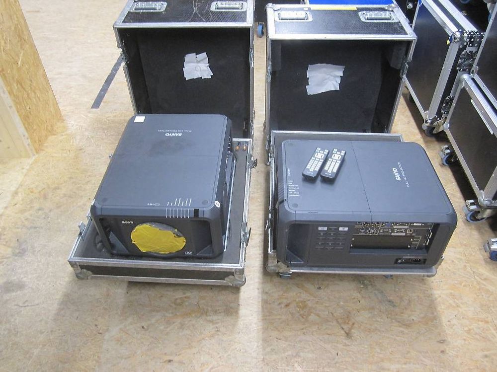 SANYO PDG-DHT8000L 8000 Lumen (Gebraucht) in Schachen LU für CHF 3800 ...
