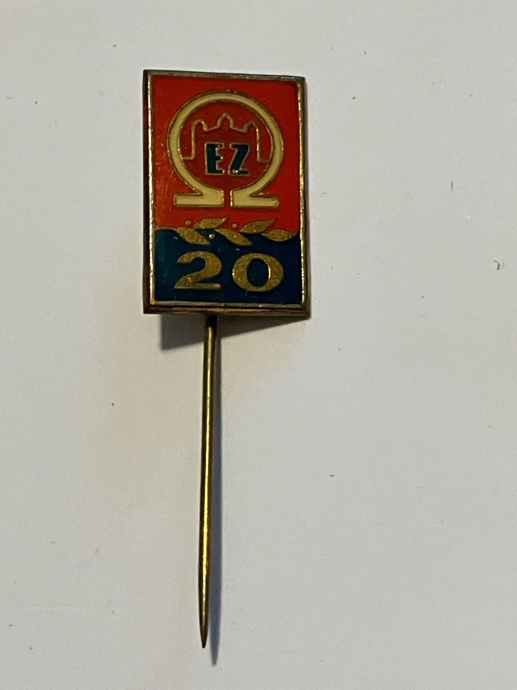 Placchette & Badge: 1 Anstecknadel EZ 20 – Usato da Basel venduto da djwwpp