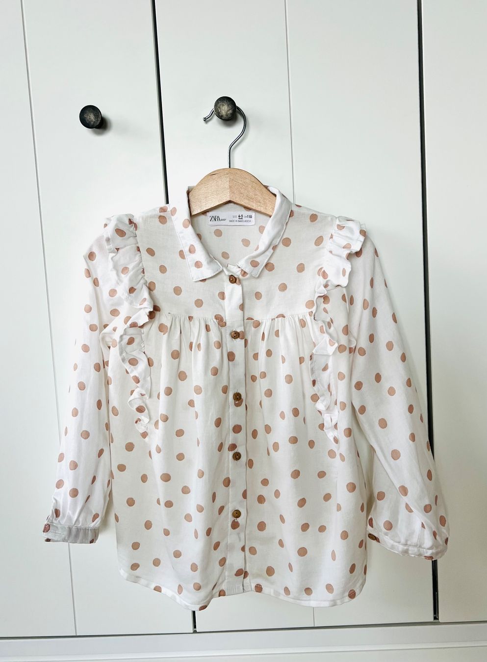 Zara Camicette, T-shirt & Top: Zara 110 Bluse - Hemd tupfenmuster weiss – Usato da Burgdorf venduto da rulan 1