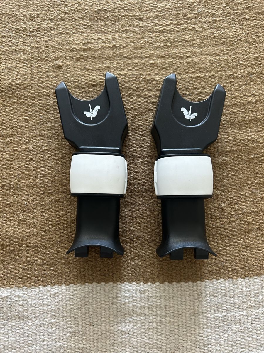 Bugaboo Carrozzine: Bugaboo Cameleon 3 Plus Maxi-Cosi adapters – Usato da Zürich venduto da Koganmic