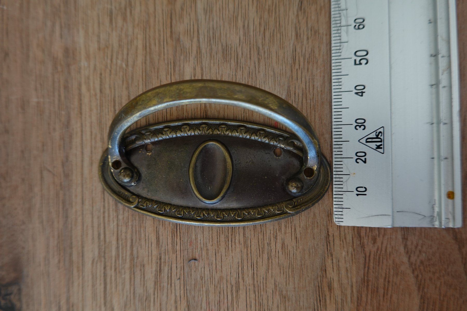 Eisenwaren: 2 Möbelgriffe - Kommodengriffe - antik vintage – Gebraucht aus Hausen AG von nordost 1