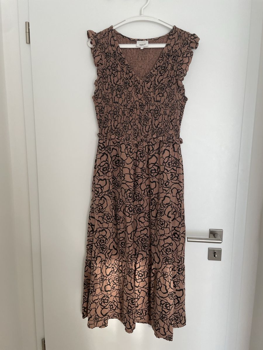 Robes: Maxikleid aus gemischtem Leinen Gr. 38 – D'occasion à Mies par jul_f7rh