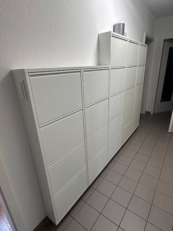 Schränke: Schuhschränke – Gebraucht aus Uster von Dr.vo