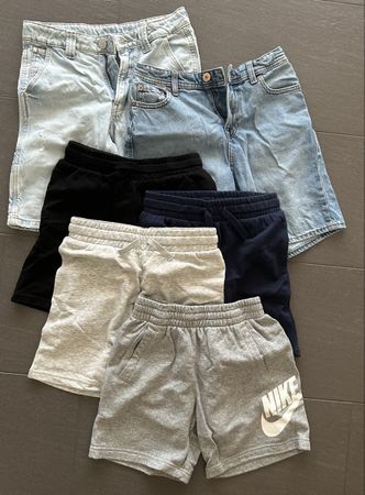 Kurze Hosen