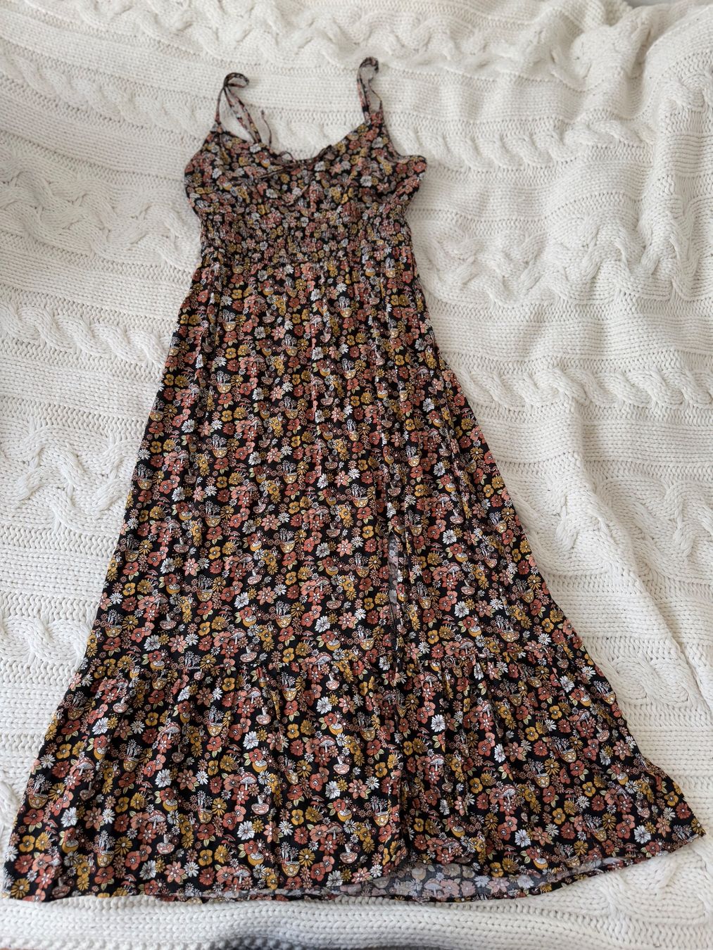 Hollister Robes: langes gemustertes Sommerkleid – Neuf (Voir description) à Bern par sto_2djw