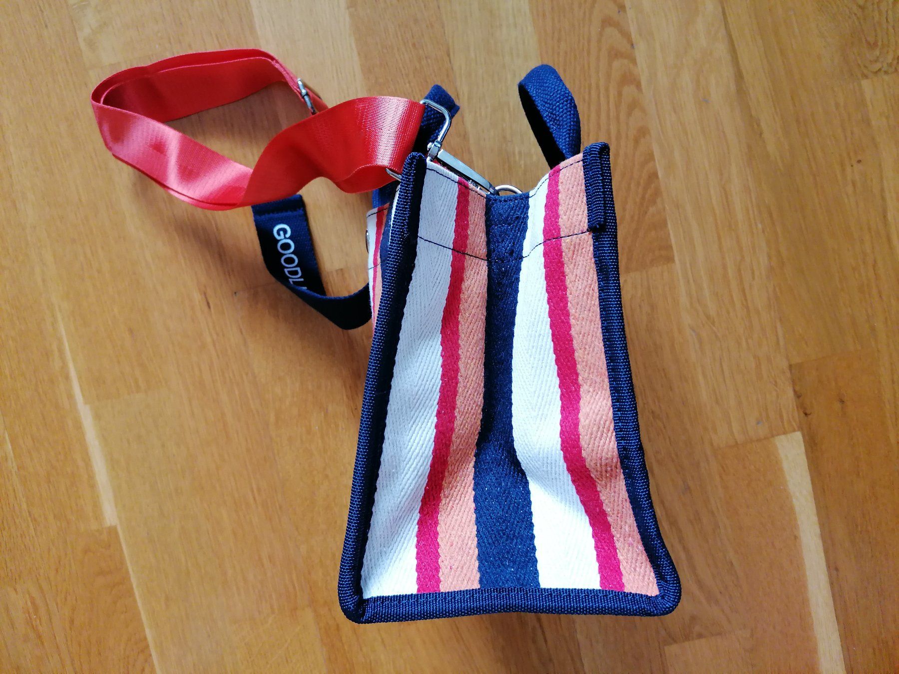 Borse da donna: eine kleine stofftasche – Nuovo e nell'imballaggio originale da Uetikon am See venduto da Eijalina 2