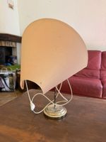 Lampe vintage avec abat jour asymétrique 