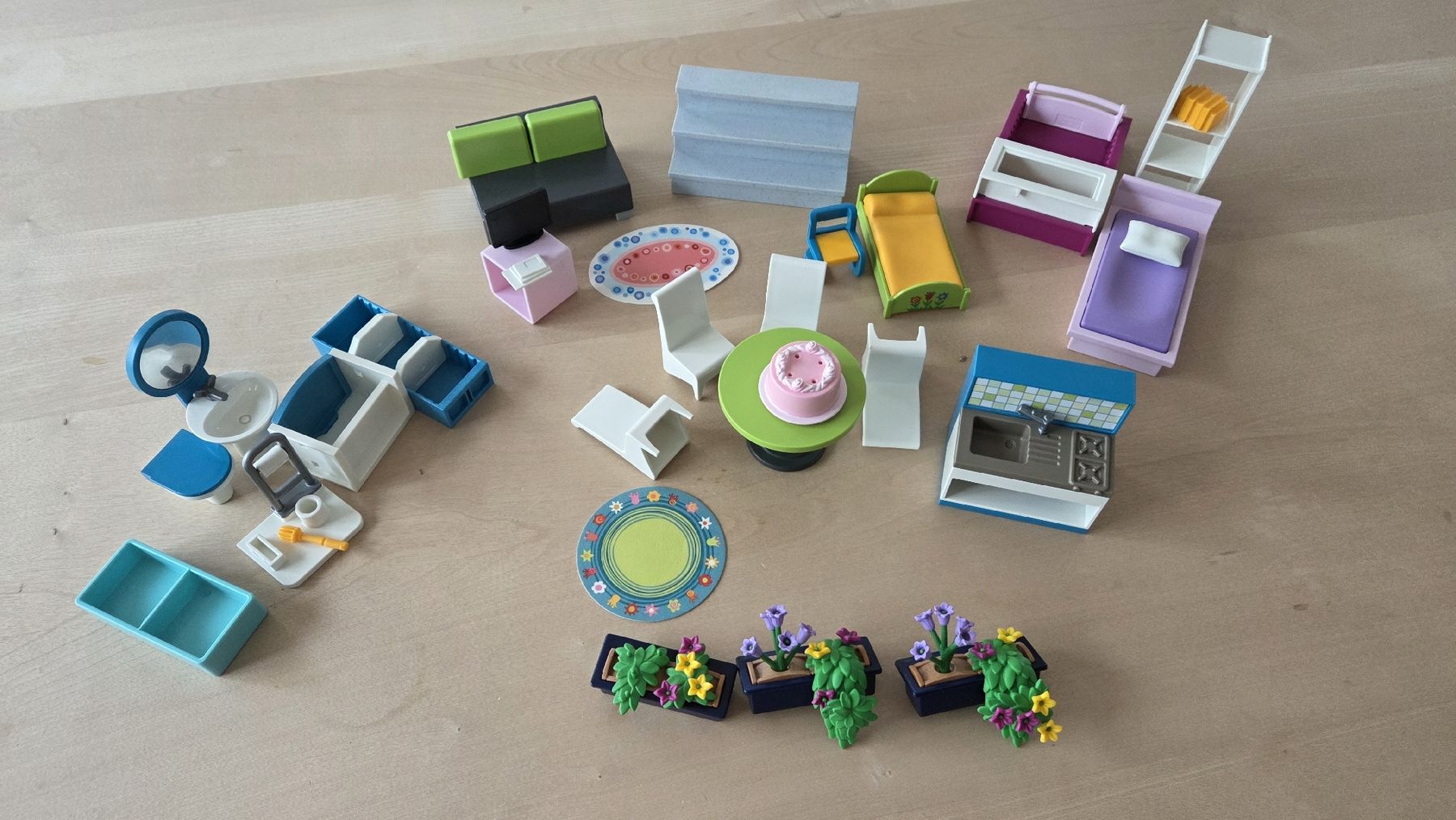 Playmobil Giocattoli: PLAYMOBIL Möbeli mit vielen Einzelteilen – Nuovo (secondo la descrizione) da Hausen am Albis venduto da pear04