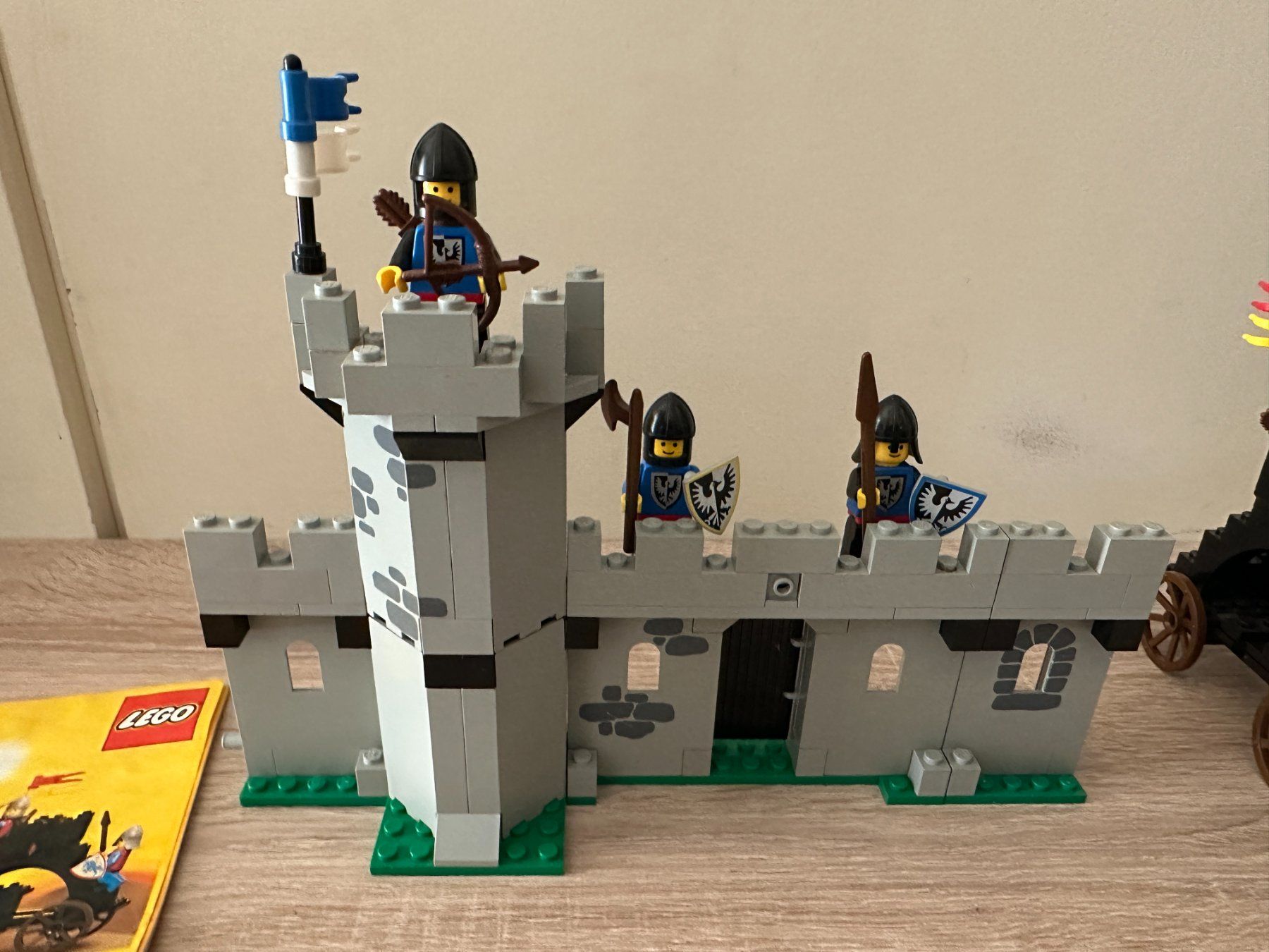 Lego Kit di costruzioni: LEGO Ritter 6062 Battering Ram – Usato da Basel venduto da Don-Angel 4