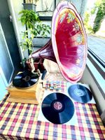 Grammophon mit Trichter antik
