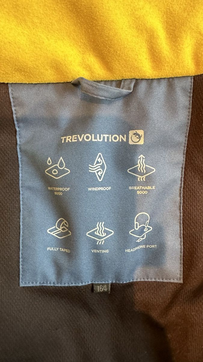 Giacche & Cappotti: Trevolution Winterjacke – Usato da Rheinfelden venduto da stobifant 2