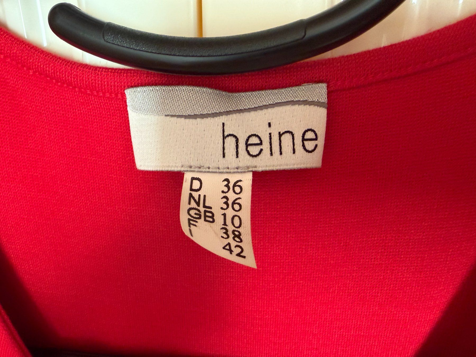 Heine Vestiti: Kleid rot Grösse 36 Heine mit Schmucksteinen – Nuovo (secondo la descrizione) da Brunnenthal venduto da Eco07 2