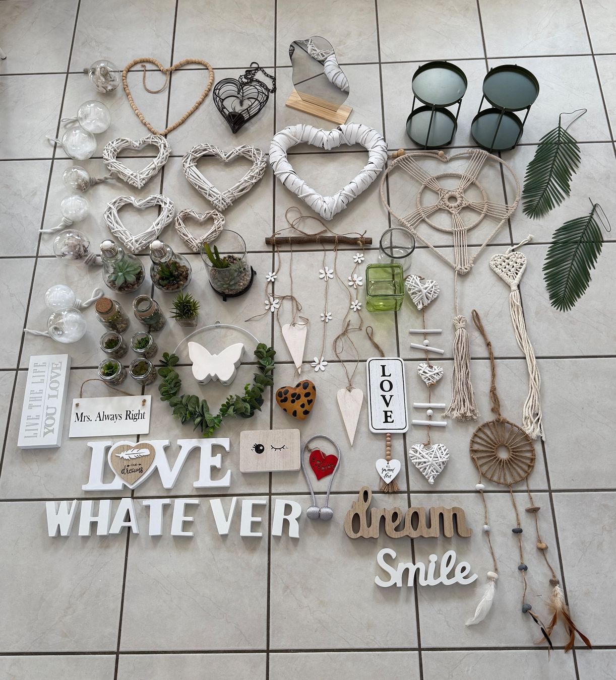 Tutte le decorazioni: 58-teiliges Deko Set – Usato da Glattfelden venduto da ilamas