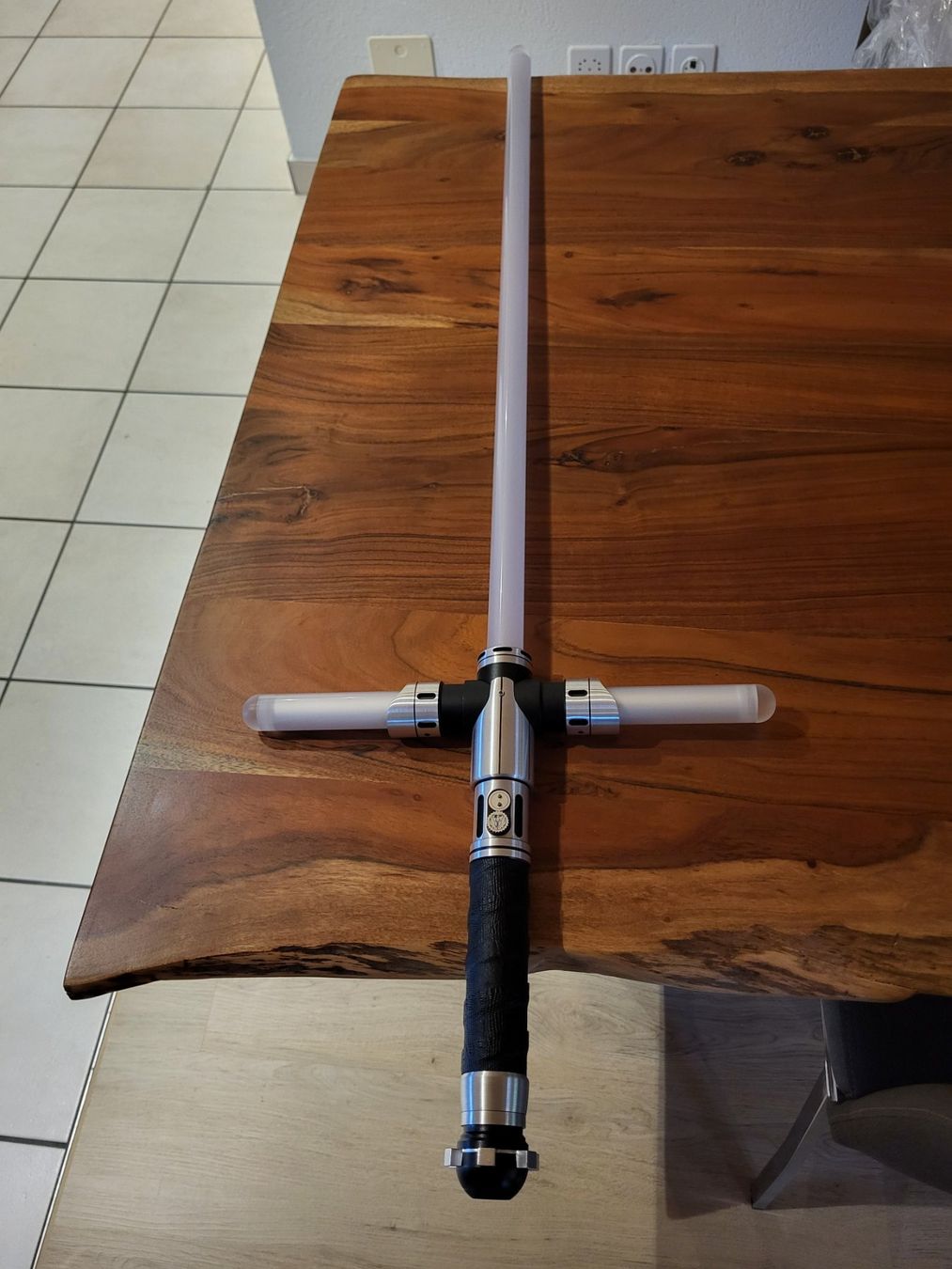 Altro per Film & Serie: Saberforge Crossguard Lichtschwert – Usato da Rothenthurm venduto da Lord-Ren 2