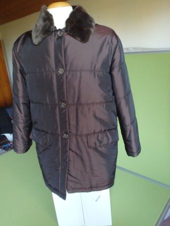 rotbraune Winterjacke mit Pelzkragen - Top Zustand!