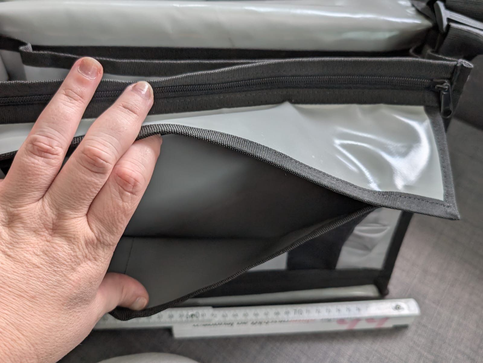 Borse: Eine Blachentasche von Subaru – Usato da Zweisimmen venduto da Mousie 2