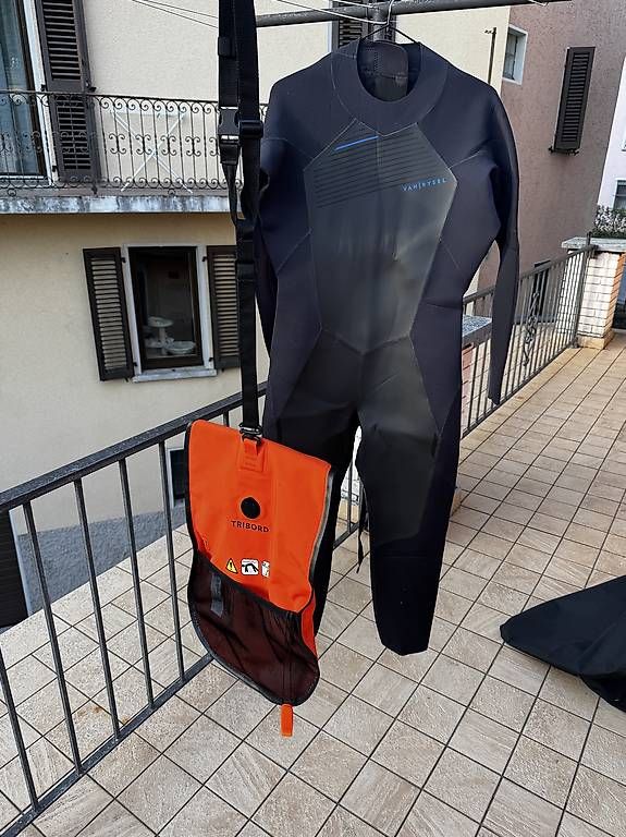 Decathlon Mute per immersioni: Muta Decathlon Van Rysel Triathlon SD – Usato da Carabbia venduto da ale_t8rn 1