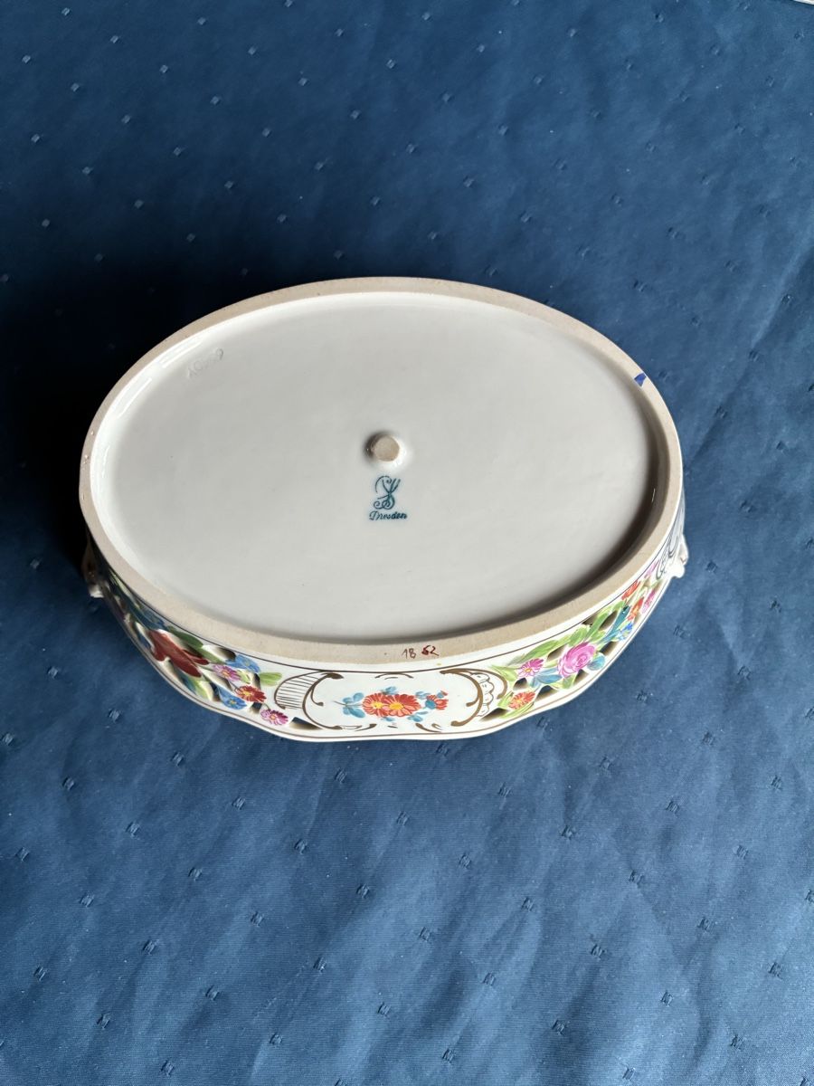 Ciotole: Dresden - Korbschale mit Blumenmotiven – Usato da Dornach venduto da Rosengarten 1