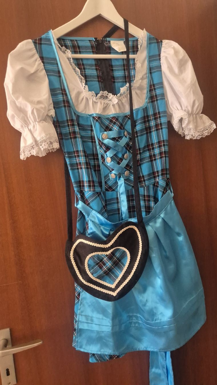 Costumi: Dirndl Gr 38 – Usato da Basel venduto da svonscha 2