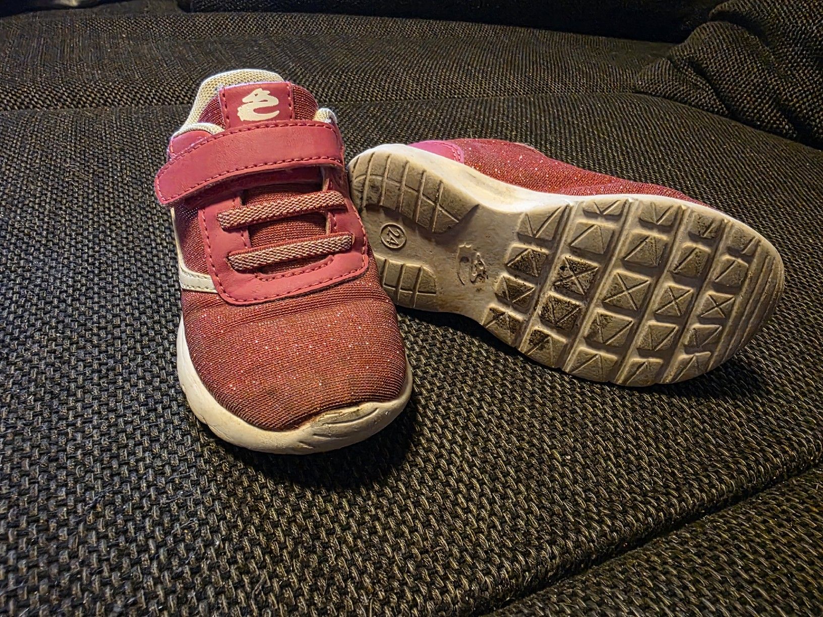 Scarpe per ragazzi: Kinderschuhe Gr. 24 – Usato da Geltwil venduto da Melly1989 1