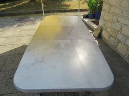Table de jardin