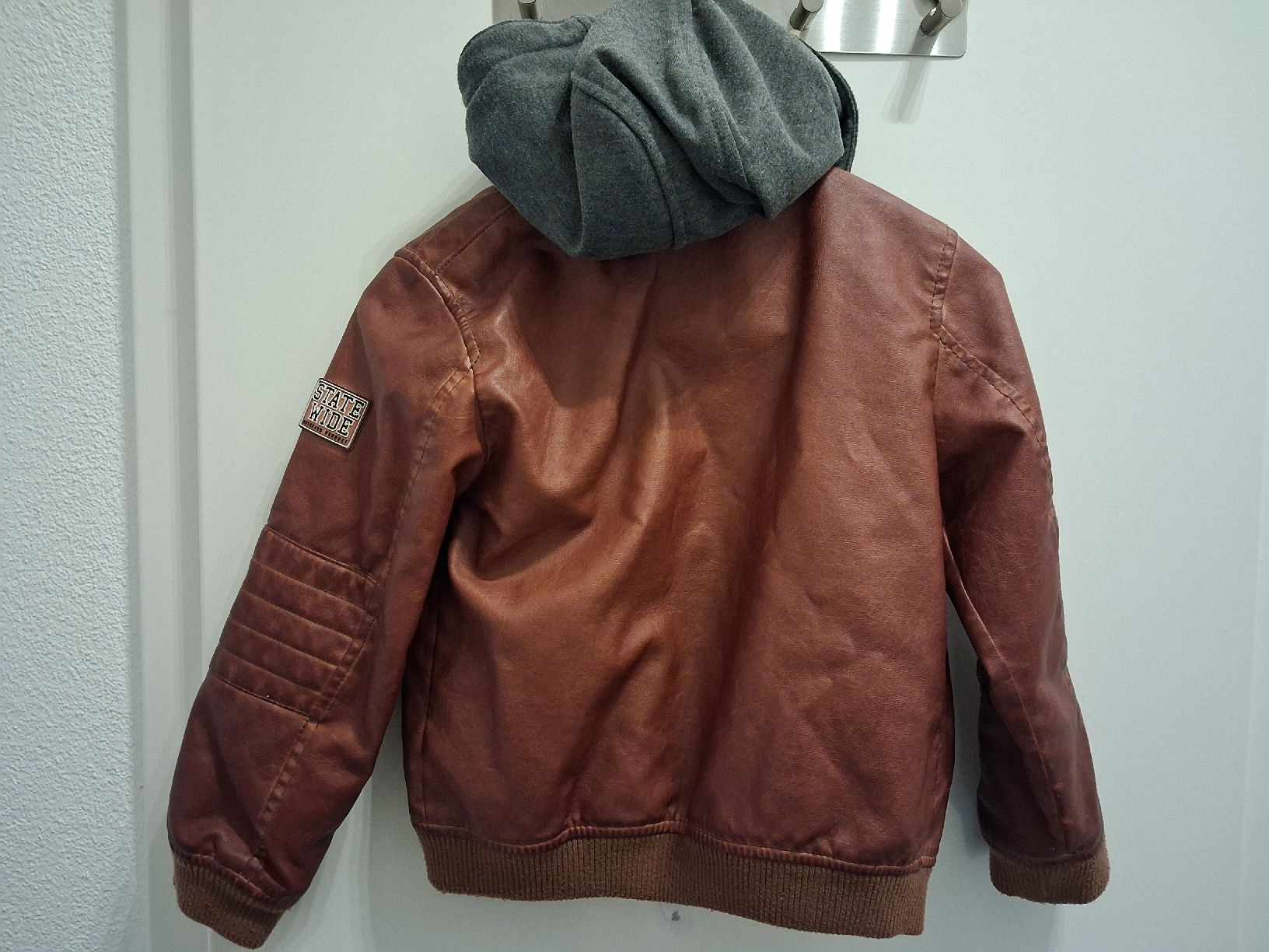Giacche & Cappotti: Coole Lederjacke mit Kapuze, Grösse 128 – Usato da Weiach venduto da Musikmaengu 1