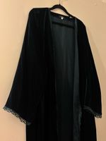 Kimono en velours vert foncé avec bordures état neuf