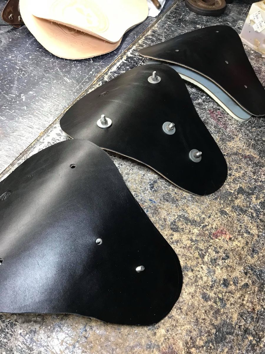 Tutti i ricambio per moto: Leder Solo Sitz Harley Davidson Skull neu – Nuovo e nell'imballaggio originale da Ostermundigen venduto da Coffin1 4