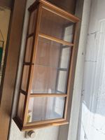 Wandvitrine Holz mit Glastür guter Zustand