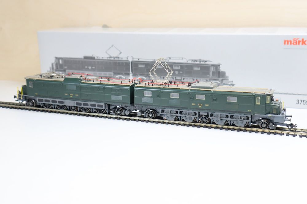 Märklin SBB Ae 8/14 E-Lok - MFX + Sound 37596 (Gebraucht) in Winterthur ...
