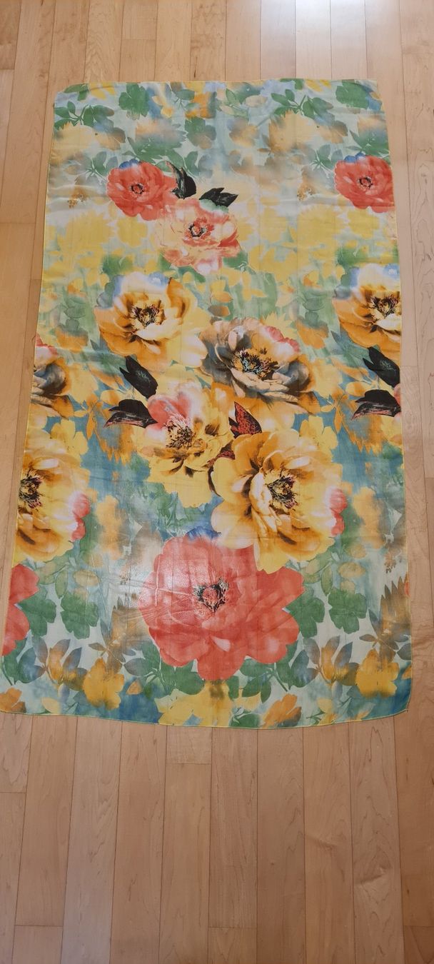 Foulards & écharpes: Exklusiver eleganter Scheidenschal – Neuf (Voir description) à Bischofszell par Bischou