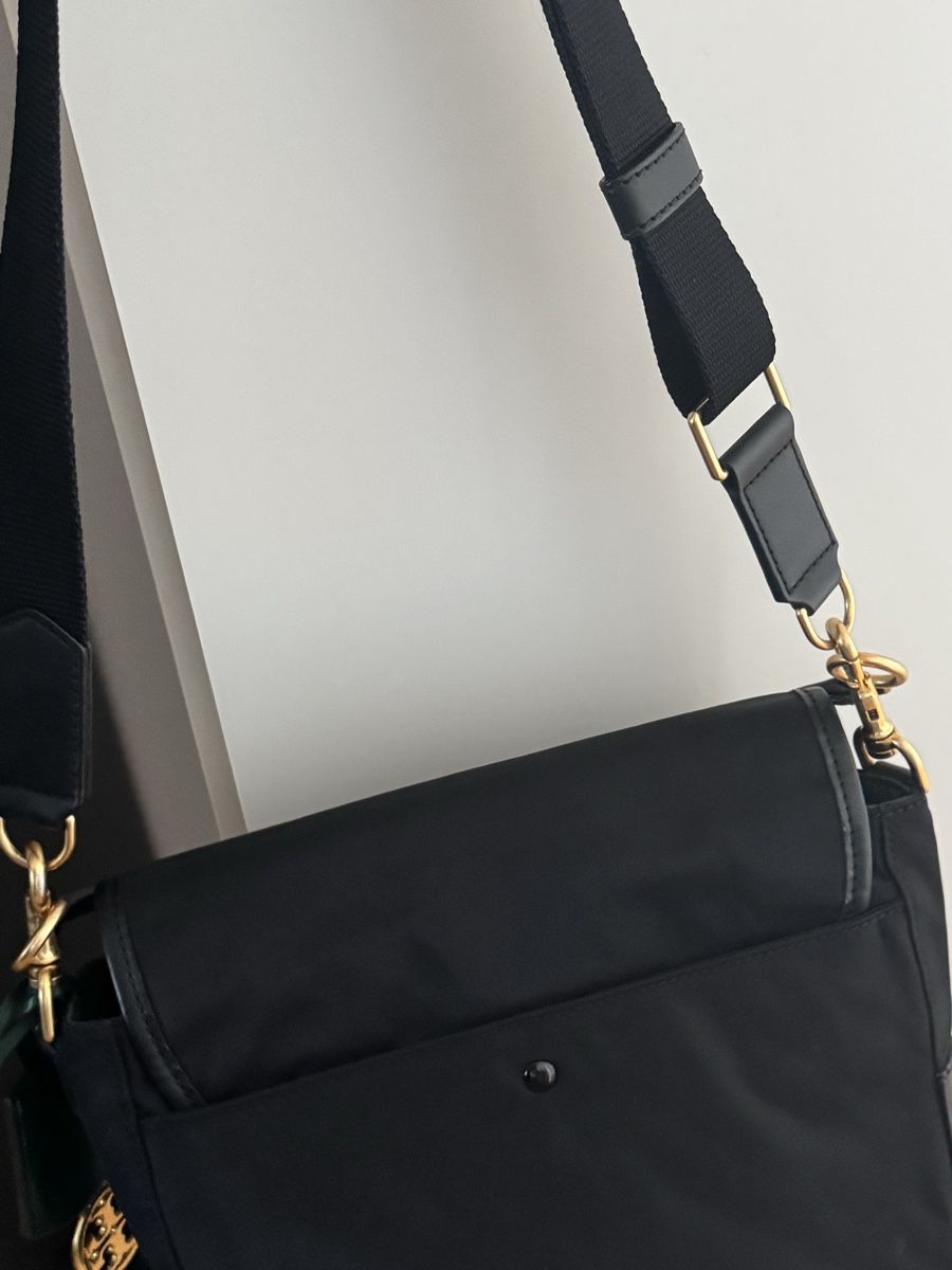 Tory Burch Sacs femmes: Tory Burch black shoulder bag – D'occasion à Rümlang par LK_E 4