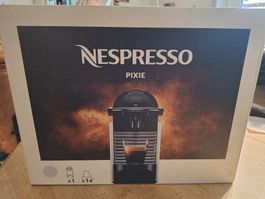Nespresso Pixie Kapselmaschine gebraucht mit OVP