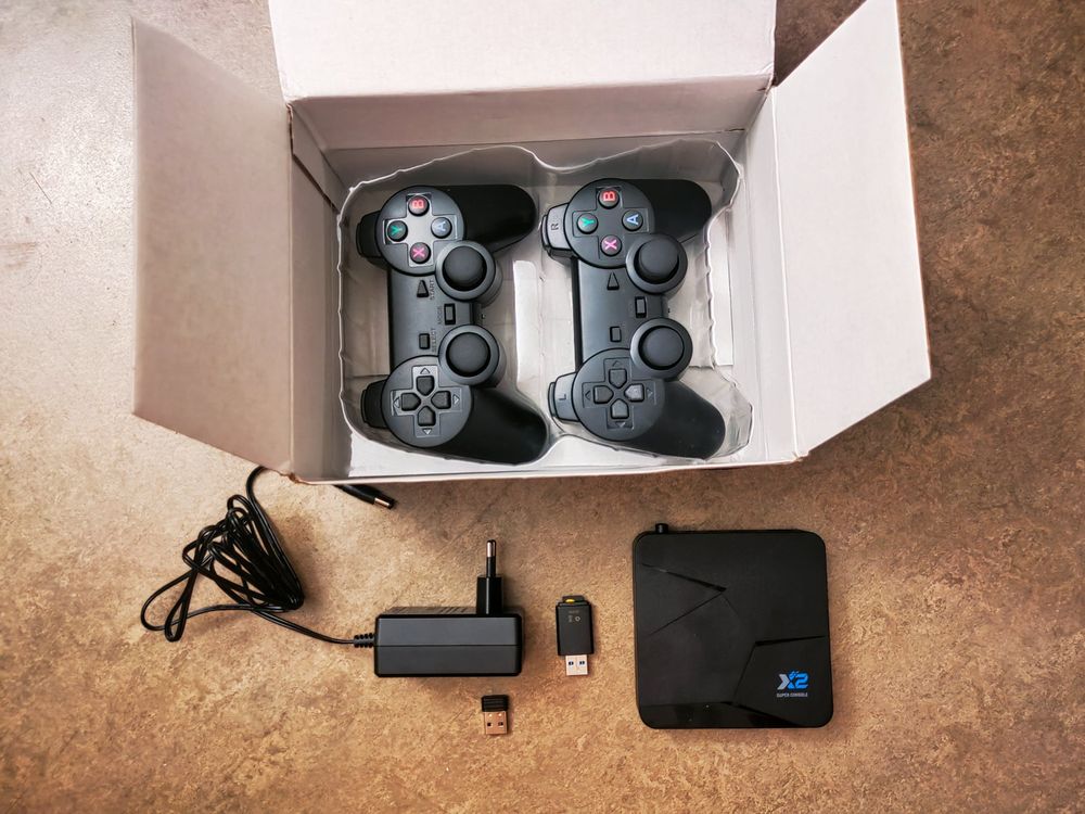 [100000 Spiele] Retro Console + Android TV Box 70 Emulator Kaufen