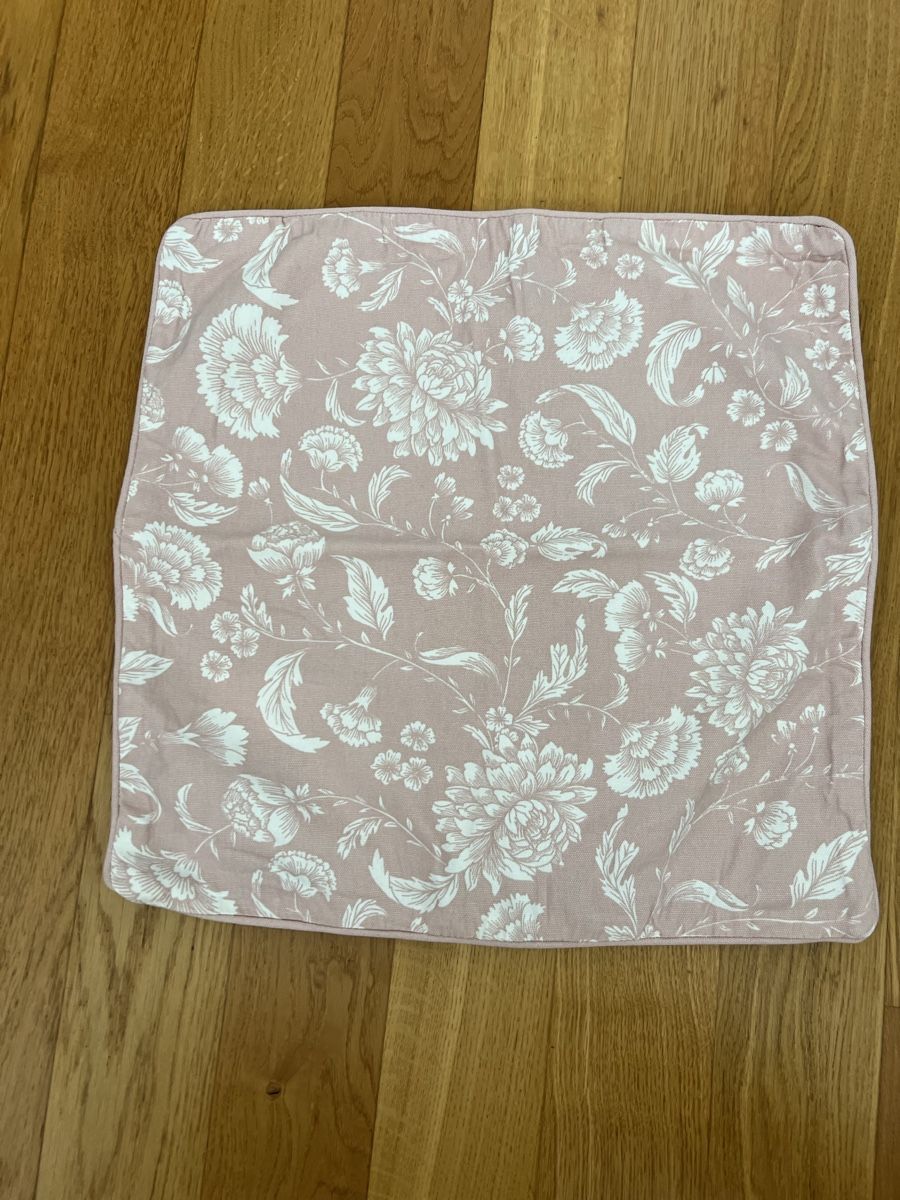 Ikea Cuscini: Kissenbezug mit Blumenmuster – Nuovo (secondo la descrizione) da Tumegl/Tomils venduto da tbottoni