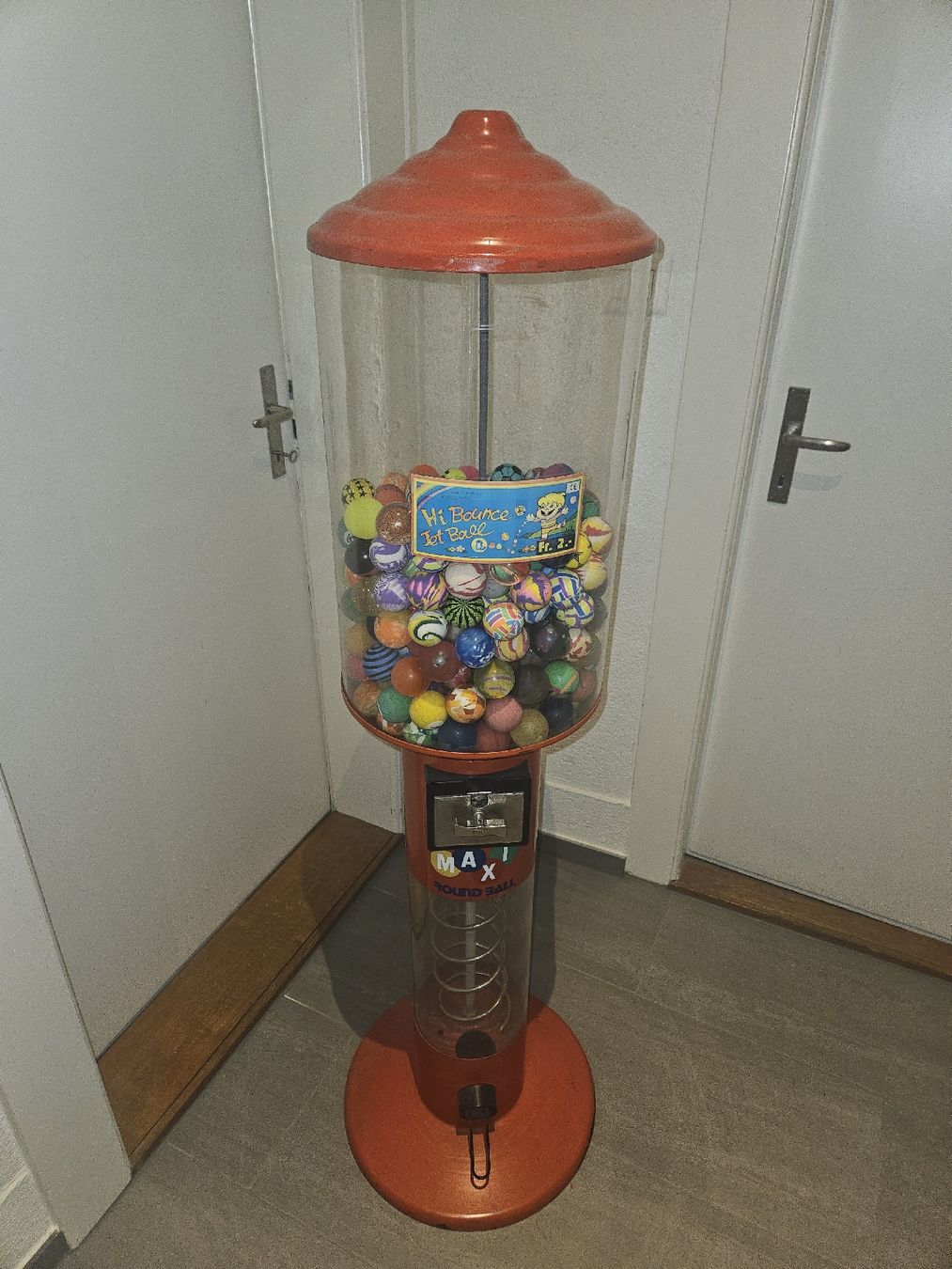 Altro per Gastronomia & Hotel: Automat mit Flummis Gummiball gebraucht – Usato da Zürich venduto da Milla98