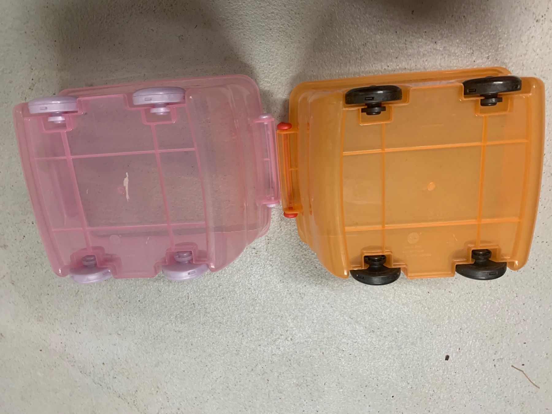 Contenitori & Simili: 2 schöne Boxen mit Rollen Kinderzimmer – Usato da Ostermundigen venduto da des_t9vv 2