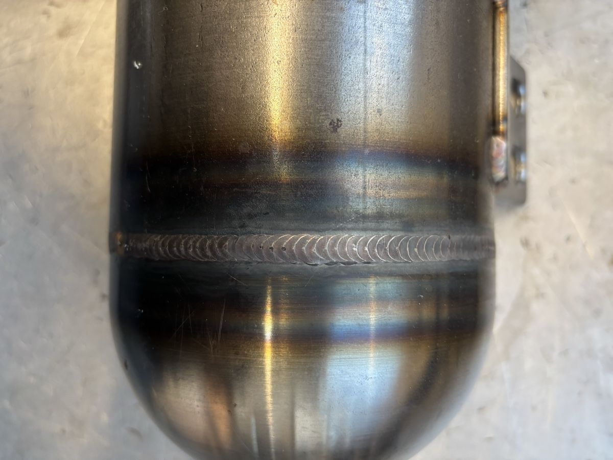 Mercedes-Benz Tutti pezzi di ricambio auto: Mercedes Benz Luftbehäter W 109/112 – Nuovo (secondo la descrizione) da Zollikon venduto da 19Kevin04 2