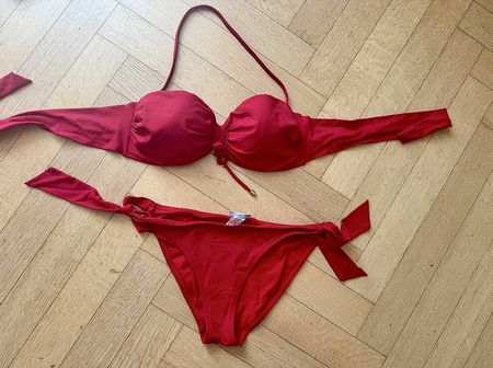 Knallroter Bikini von Globus in Grösse 38/40/42