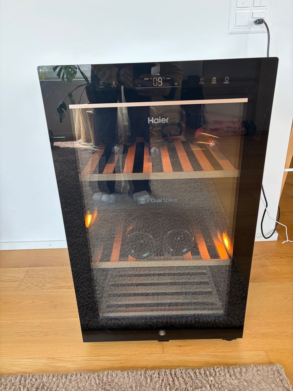 Haier Frigoriferi: Haier Weinkühlschrank – Usato da Windisch venduto da Laura_1991 2