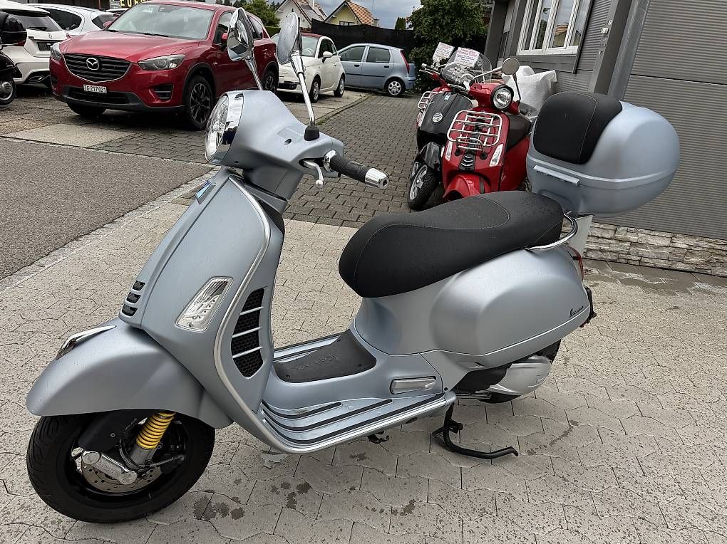 Piaggio Strada: Piaggio Vespa 300 GTS Supertech – Usato da Hefenhofen venduto da Garage_Barone 1