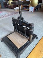 Stoffschneider Antik
