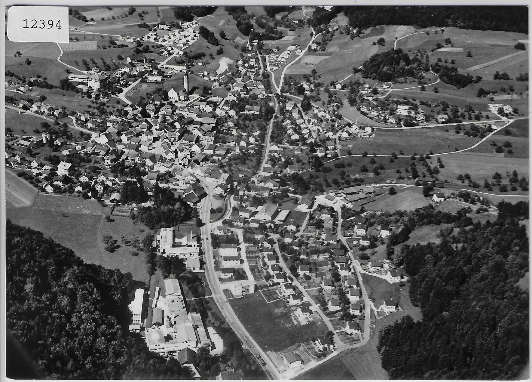 Cartoline postali: Flugaufnahme Mümliswil SO – Antico da Ettingen venduto da Kartenplanet