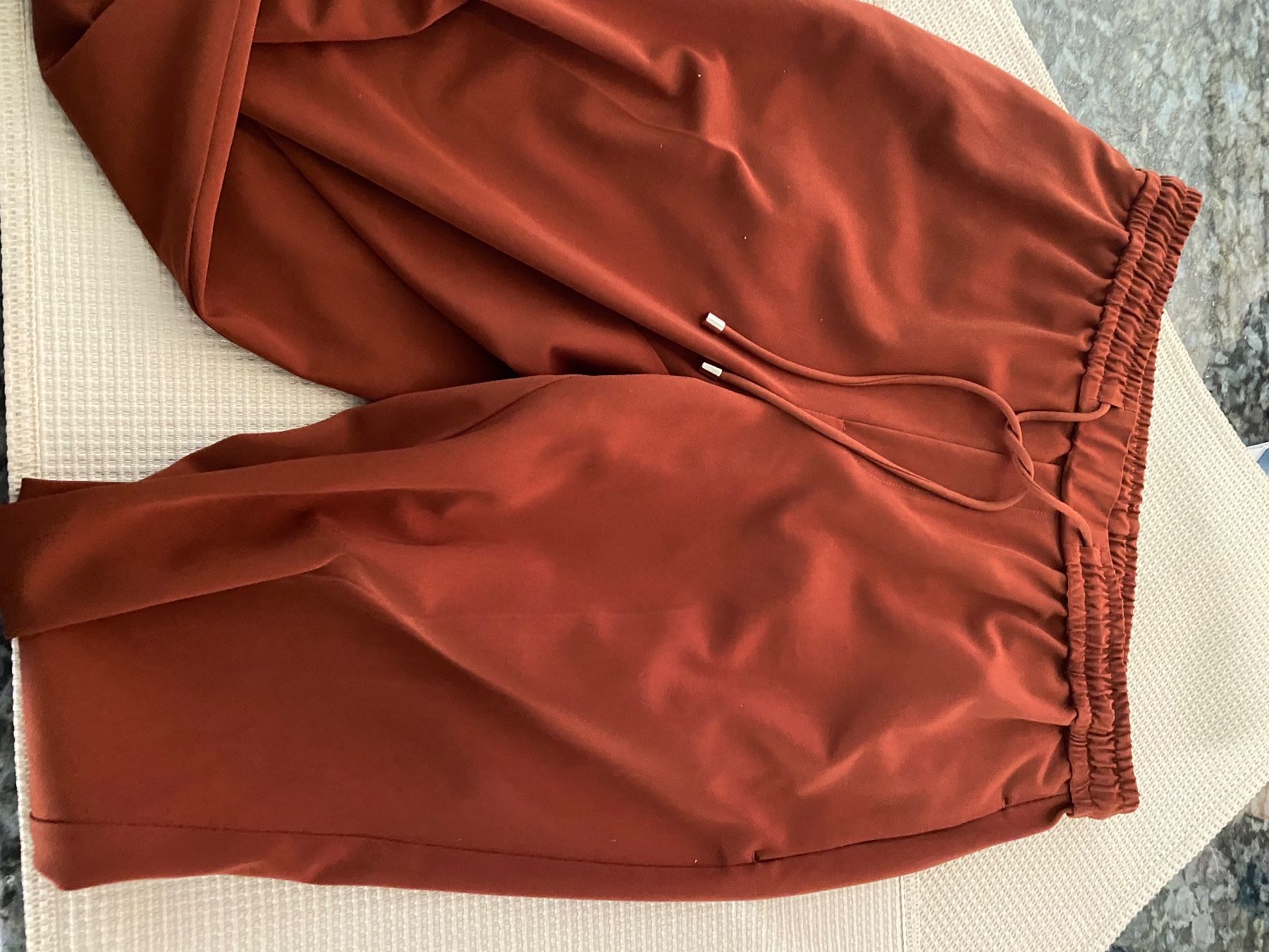 Pantaloni: InWear Freizeithosen Grösse 38 – Usato da Allenwinden venduto da Obalu 1