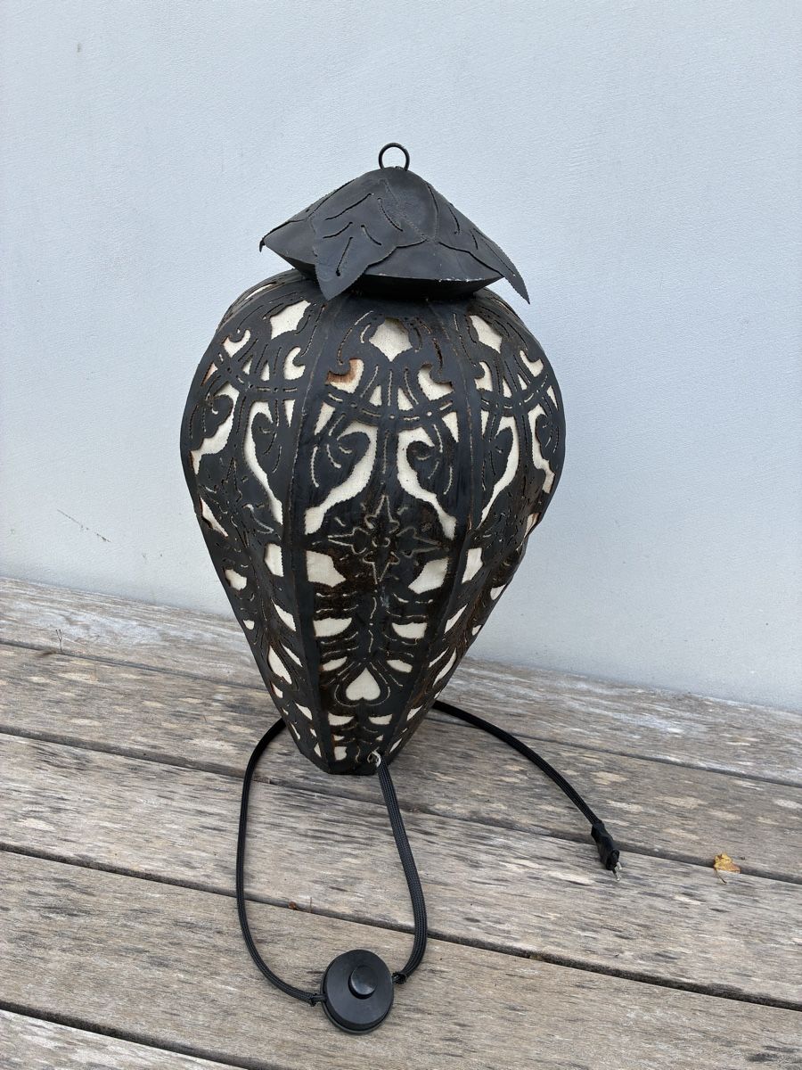 Lampade: Lampe orientale en métal ajouré – Usato da Herrliberg venduto da BOULBADI 5