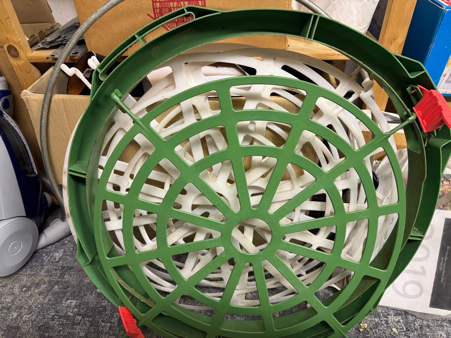 Contenitori & Simili: Slowfeeder Haygain Pferdefutterbehälter gebraucht – Usato da Rorbas venduto da mihu02 3