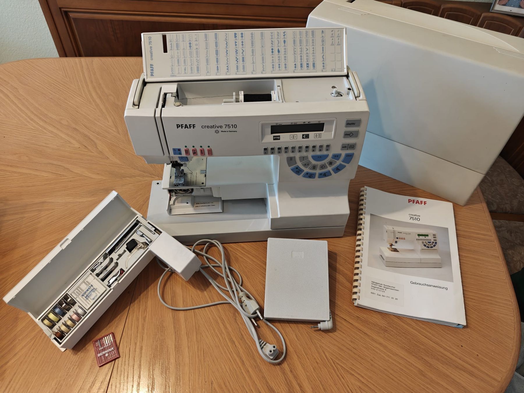 Pfaff Nähmaschinen: Pfaff Creative 7510 - Top Nähmaschine, sofort startklar! – Gebraucht aus Arth von Africa44 5
