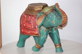 Holz-Elefant aus Indien, grün