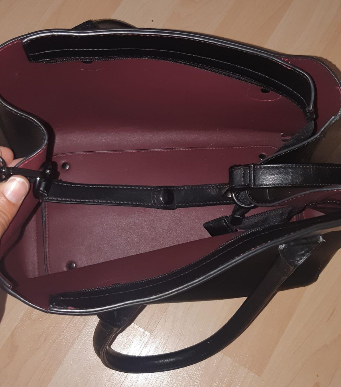 Taschen für Damen: Damen Umhängetasche – Gebraucht aus sachseln von soficool 1